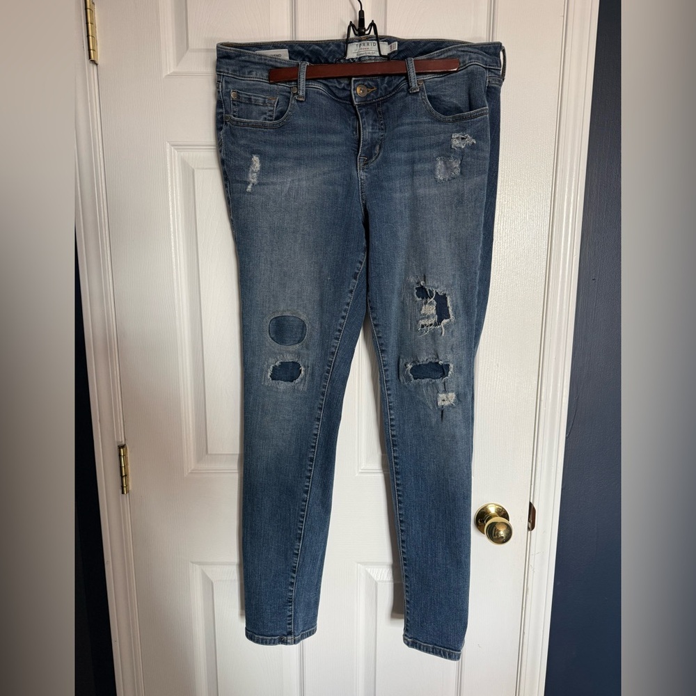 Torrid boyfriend distressed jeans